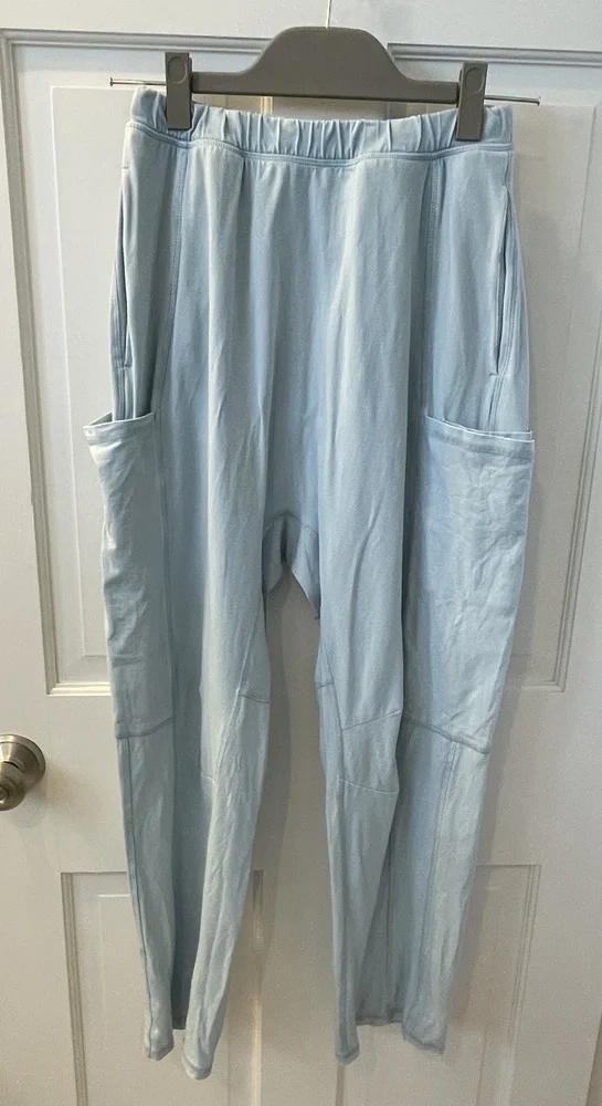 FP Movement Free People Hot Shot Pants Mediterranean Blue - Picture 3 of 7